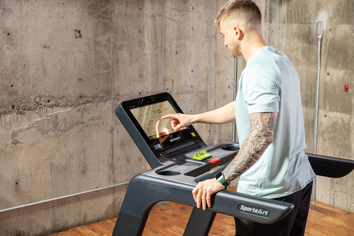 SportsArt, T674 Elite Treadmill, 16" Senza Touchscreen