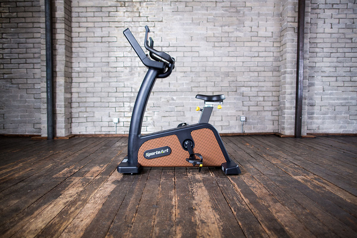 SportsArt, C576U Status Upright Cycle, 16" Senza Touchscreen