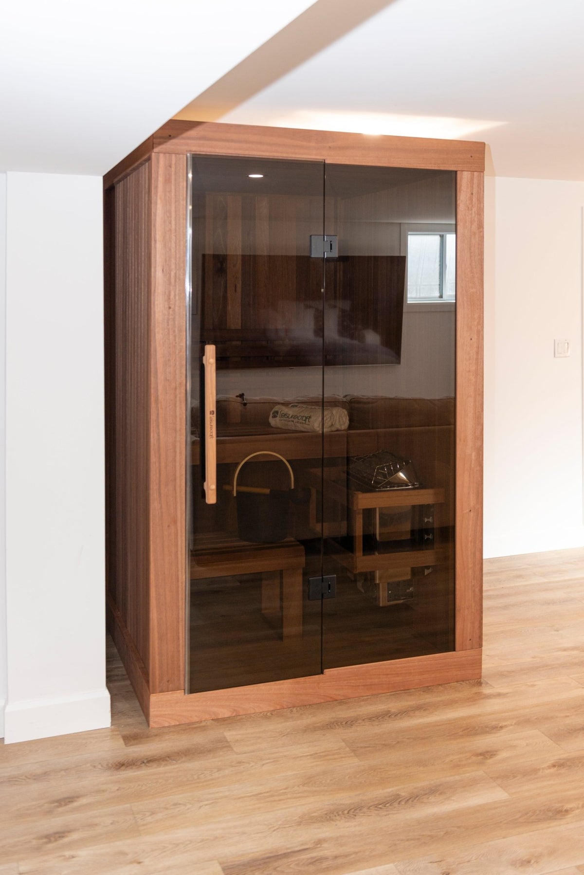 Dundalk LeisureCraft CT Element Nook 2 Person Traditional Indoor Sauna (54x54) -  product_vendor - Peak Primal Wellness